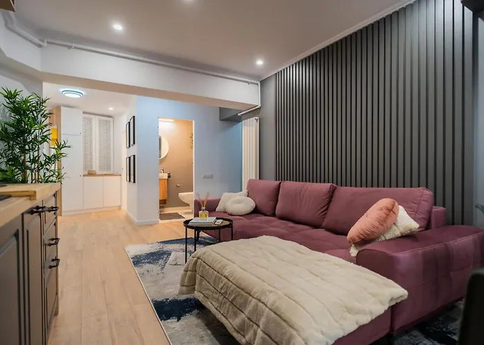 Urban Pearl - Old Town - Unique 4br/3ba * Bucharest