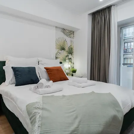 Urban Pearl - Old Town - Unique 4br/3ba Lägenhet Bukarest