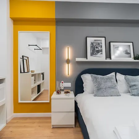 Urban Pearl - Old Town - Unique 4br/3ba *