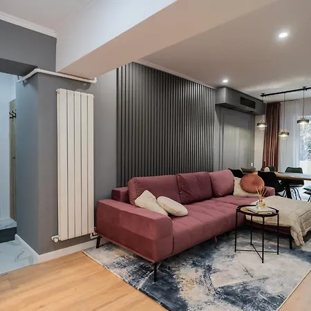 Urban Pearl - Old Town - Unique 4br/3ba Apartament *