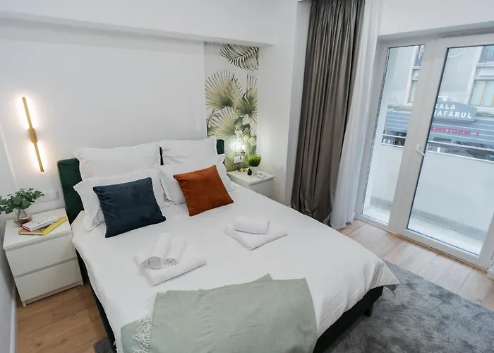 Urban Pearl - Old Town - Unique 4br/3ba Apartman *