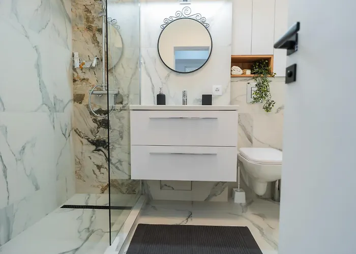 Apartman Urban Pearl - Old Town - Unique 4br/3ba *