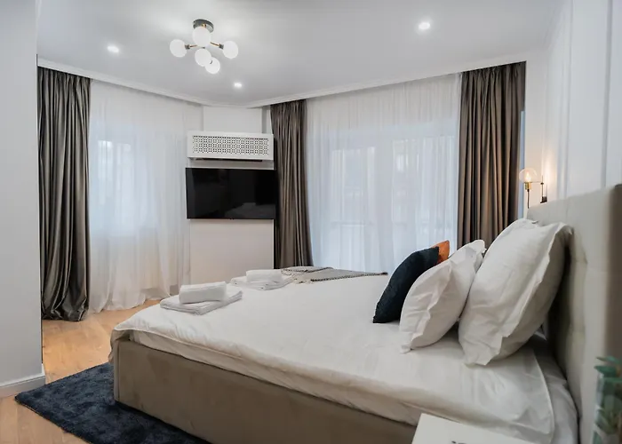 Apartment Urban Pearl - Old Town - Unique 4br/3ba Bukarest