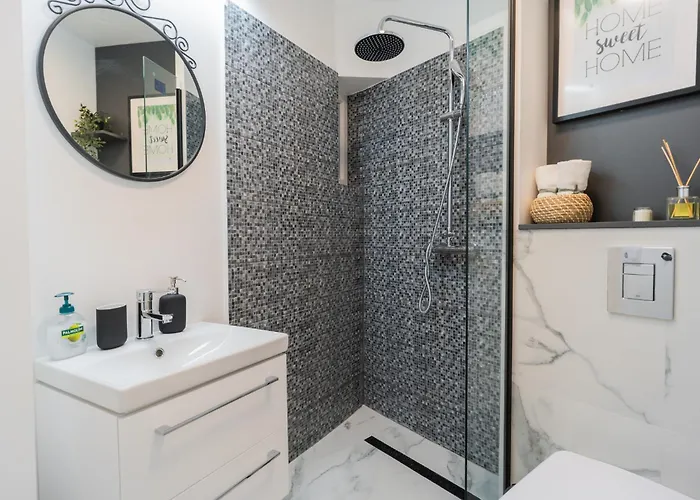 Apartman Urban Pearl - Old Town - Unique 4br/3ba *