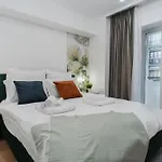 Urban Pearl - Old Town - Unique 4br/3ba Διαμέρισμα Βουκουρέστι