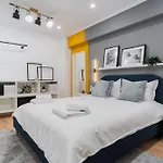 Διαμέρισμα Urban Pearl - Old Town - Unique 4br/3ba