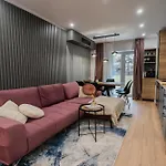 Urban Pearl - Old Town - Unique 4br/3ba