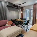 Urban Pearl - Old Town - Unique 4br/3ba