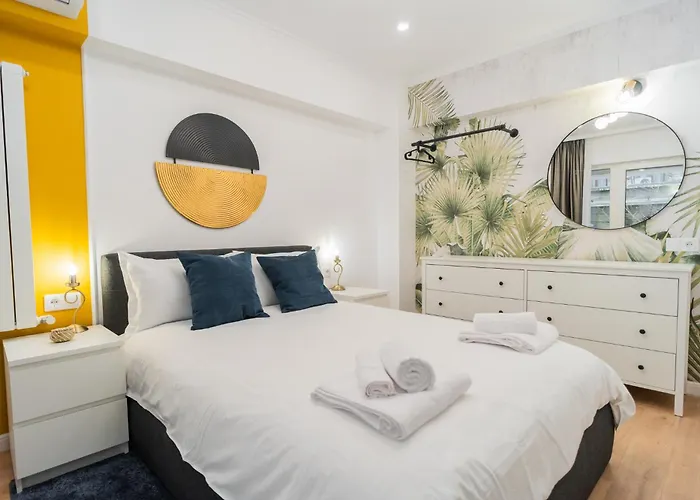 Urban Pearl - Old Town - Unique 4br/3ba Bucareste