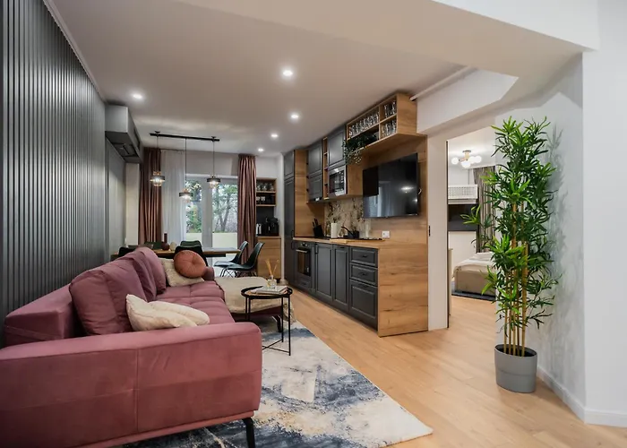 Urban Pearl - Old Town - Unique 4br/3ba