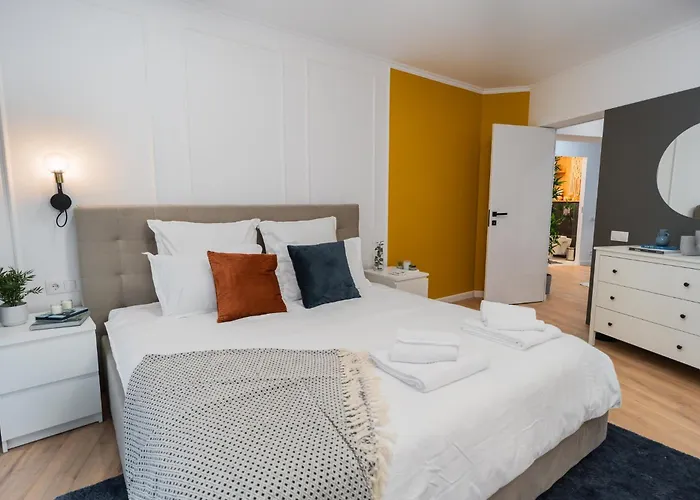 Apartamento Urban Pearl - Old Town - Unique 4br/3ba *